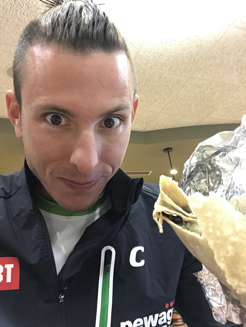 笨贼开挖掘机偷ATM机 毁掉整栋2层楼建筑空手而归(图)【火狐电竞官网】(图3) 火狐电竞平台